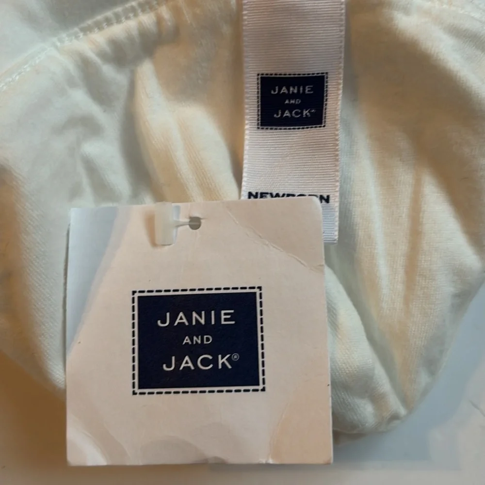 Janie and Jack Newborn Kids Beanie Set